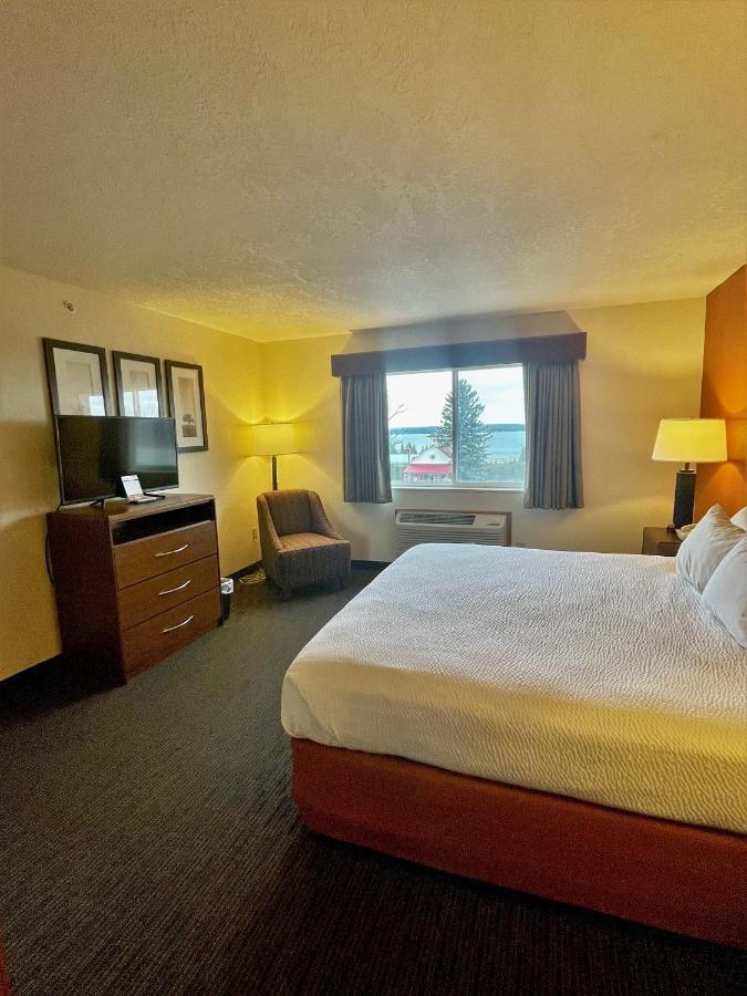 Hotel Americinn By Wyndham Petoskey