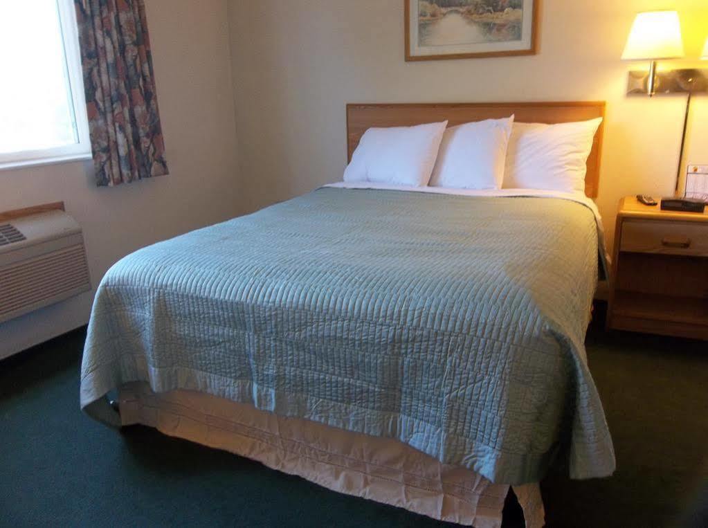 Americinn By Wyndham Hotel Petoskey